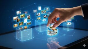 手がデジタルインターフェース上で、多数のスクリーンショットや写真のサムネイルを3つの異なる領域に分類している横長のアイキャッチ画像